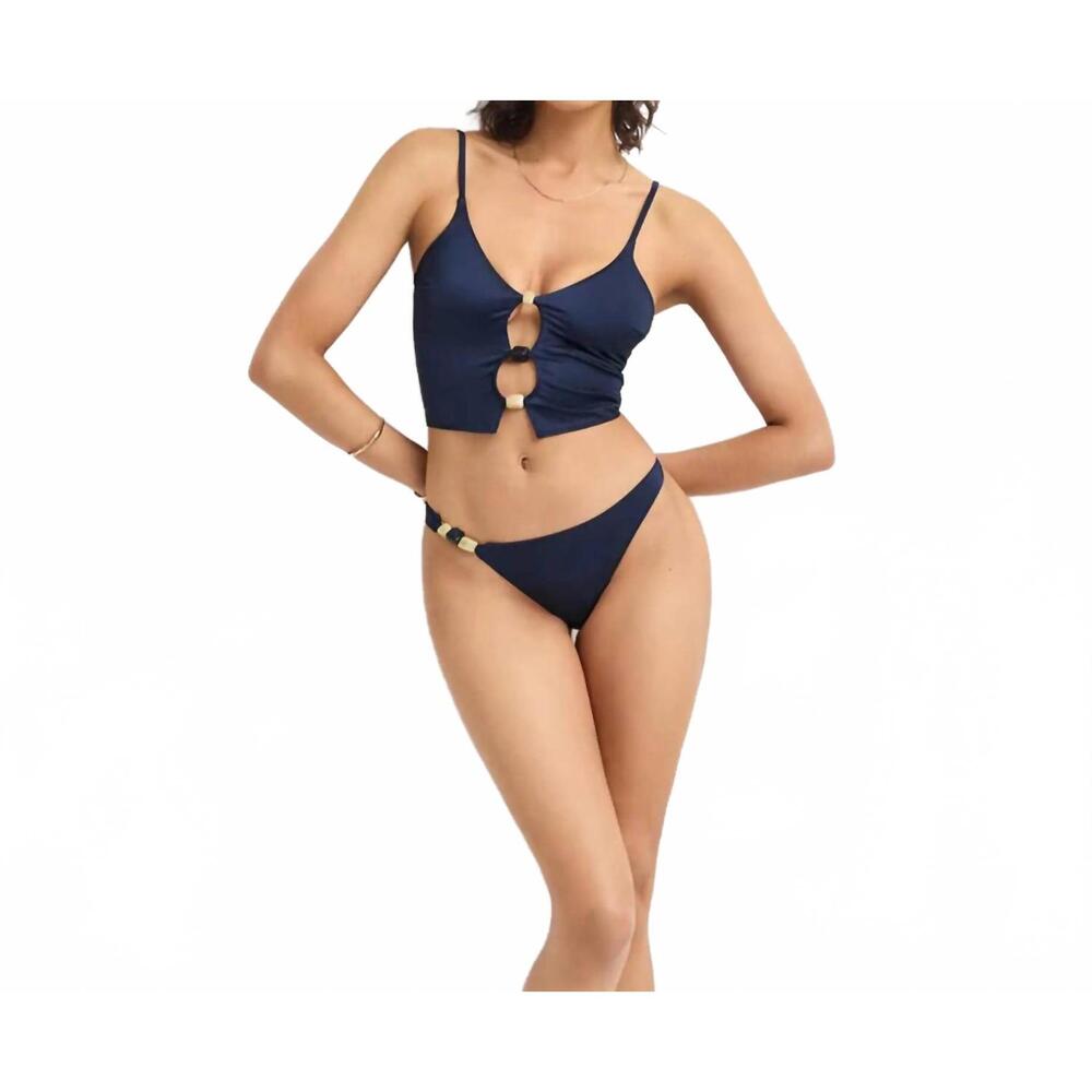 NEW VITAMIN A terra cut out crop top in midnight